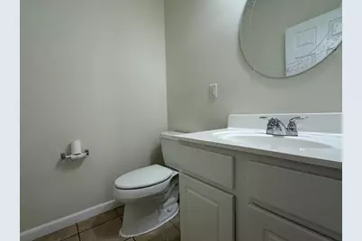 136 Thompkins Avenue, East Longmeadow, MA 01028 - Photo 14