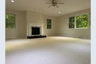 136 Thompkins Avenue, East Longmeadow, MA 01028 - Photo 12