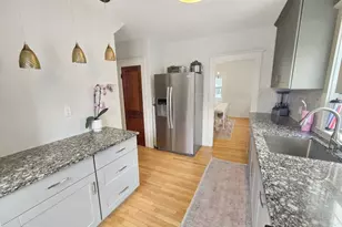 70 Chestnut St, Fairhaven, MA 02719 - Photo 10