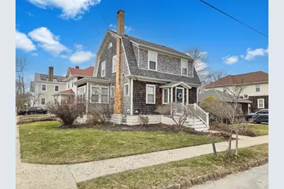 70 Chestnut St, Fairhaven, MA 02719 - Photo 1