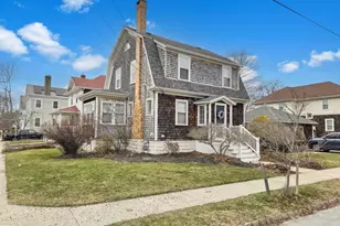 70 Chestnut St, Fairhaven, MA 02719 - Photo 1