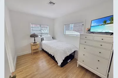 70 Chestnut St, Fairhaven, MA 02719 - Photo 24