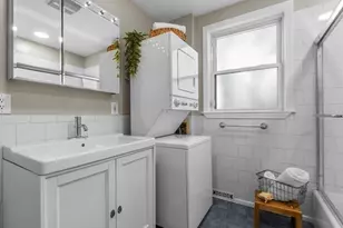 11 Doris St, Boston, MA 02125 - Photo 12