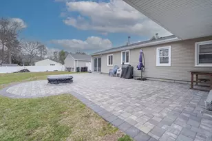 438 Gulf Rd W, Dartmouth, MA 02748 - Photo 28