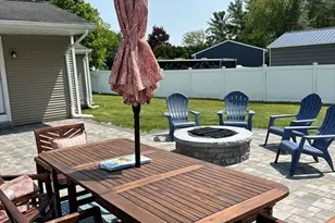 438 Gulf Rd W, Dartmouth, MA 02748 - Photo 26