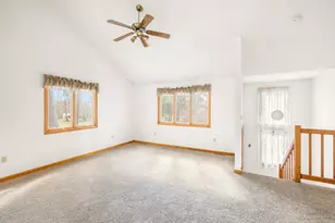 29 Cork Cir, Millville, MA 01529 - Photo 4