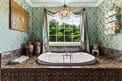 1276 Old Fall River Rd, Dartmouth, MA 02747 - Photo 28