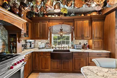 1276 Old Fall River Rd, Dartmouth, MA 02747 - Photo 16