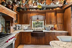 1276 Old Fall River Rd, Dartmouth, MA 02747 - Photo 16