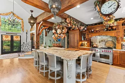 1276 Old Fall River Rd, Dartmouth, MA 02747 - Photo 14