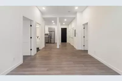 217-221 Essex Street #302, Salem, MA 01970 - Photo 2