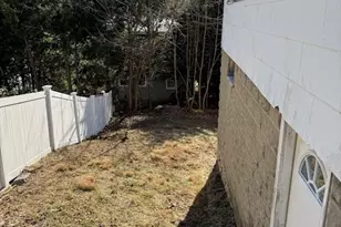 64 Larch St, Boston, MA 02135 - Photo 16