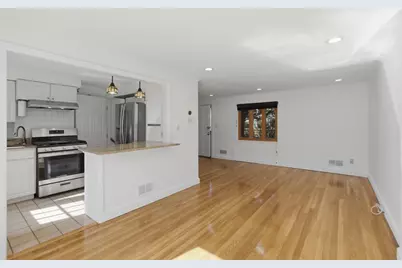 918 Belmont St #918, Watertown, MA 02472 - Photo 2