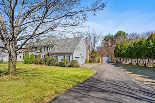 15 Winterberry Dr, Franklin, MA 02038 - Photo 2