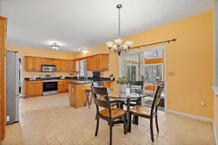 15 Winterberry Dr, Franklin, MA 02038 - Photo 10