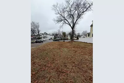 7 Waldo St, Randolph, MA 02368 - Photo 2