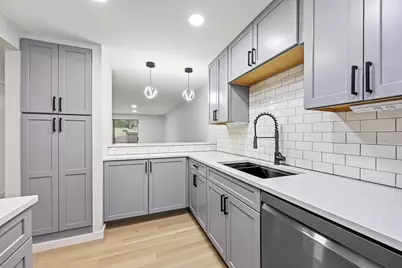 10 Eaton Ct #10, Amherst, MA 01002 - Photo 6