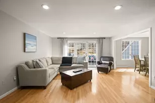 8 Bellingham Ct, Middleton, MA 01949 - Photo 6