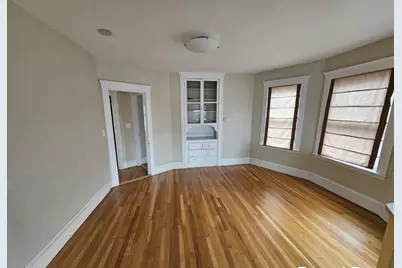 82 Walnut St #3, Brookline, MA 02445 - Photo 1