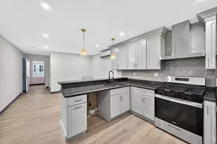 16 Washburn St, New Bedford, MA 02740 - Photo 8