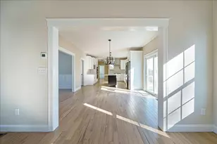 99 W River St, Upton, MA 01568 - Photo 4