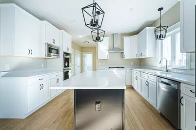 99 W River St, Upton, MA 01568 - Photo 8