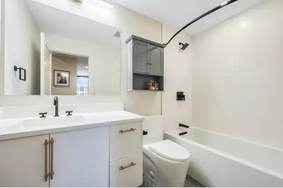 127 Bolton St, Boston, MA 02127 - Photo 14