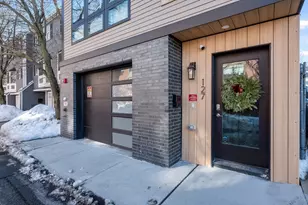 127 Bolton St, Boston, MA 02127 - Photo 26