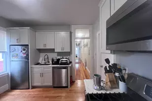 247 L St, Boston, MA 02127 - Photo 2