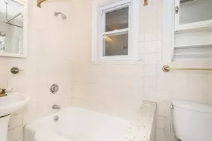 304 Bunker Hill St, Boston, MA 02129 - Photo 8