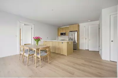 1035 Commonwealth Ave #201, Boston, MA 02215 - Photo 4