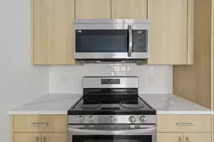 1035 Commonwealth Ave, Boston, MA 02215 - Photo 2