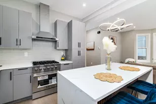 13 Arlington St, Somerville, MA 02145 - Photo 4