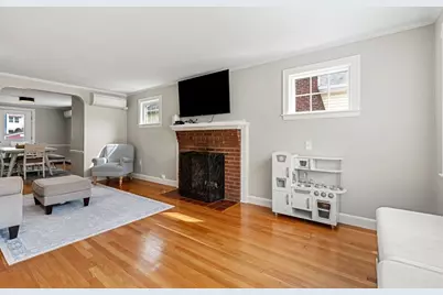 19 Auriga Street, Boston, MA 02122 - Photo 4