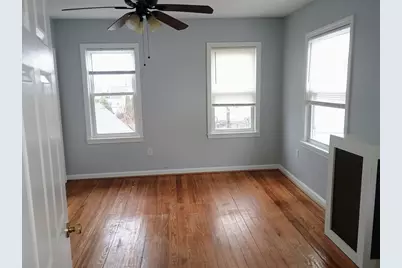 14 Randall St #3, Taunton, MA 02780 - Photo 4