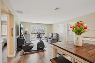 330 Sunderland Rd, Worcester, MA 01604 - Photo 6