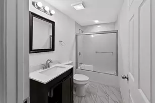 247 Pilgrim Ave, Worcester, MA 01604 - Photo 8