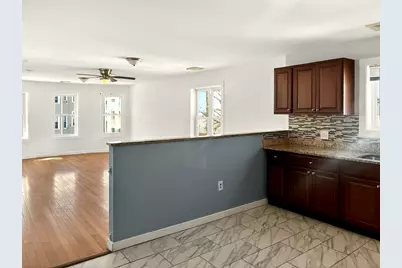 247 Pilgrim Ave #3, Worcester, MA 01604 - Photo 4