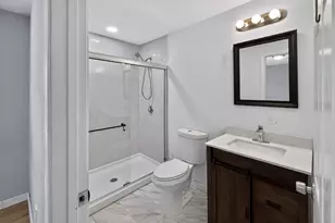 247 Pilgrim Ave, Worcester, MA 01604 - Photo 12