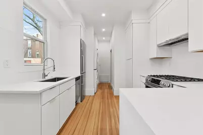 31 Pleasant St #1, Boston, MA 02129 - Photo 2