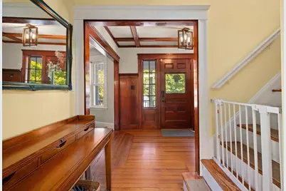 32 Charles St, Wakefield, MA 01880 - Photo 10