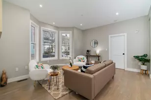 13 Arlington St, Somerville, MA 02145 - Photo 8