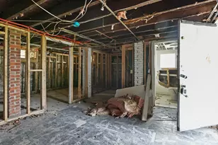 213 Weetamoe St, Fall River, MA 02720 - Photo 16