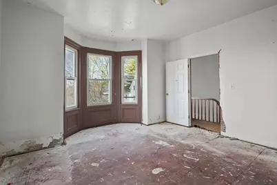 213 Weetamoe St, Fall River, MA 02720 - Photo 6