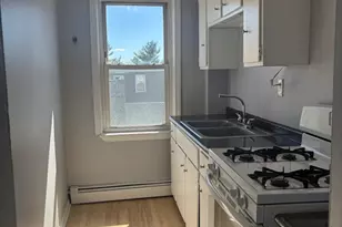 110 Capital St, Pawtucket, RI 02860 - Photo 4