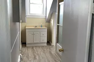 110 Capital St, Pawtucket, RI 02860 - Photo 8