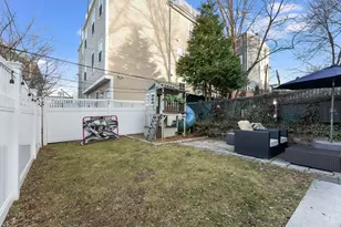 117 Baldwin St, Boston, MA 02129 - Photo 32