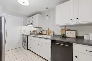 276 Albion St, Wakefield, MA 01880 - Photo 6