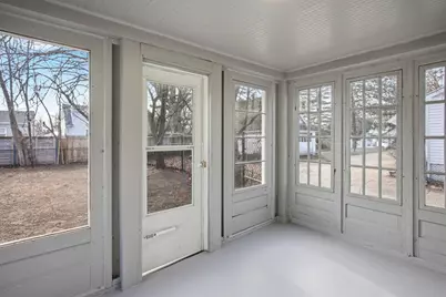 126 Windemere St, Springfield, MA 01104 - Photo 20