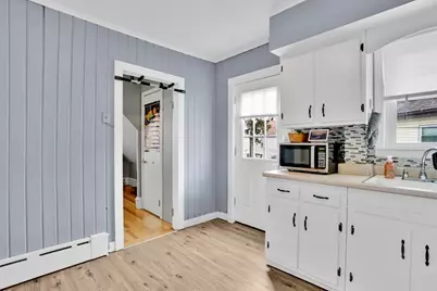 40 Laurel St, Holyoke, MA 01040 - Photo 6